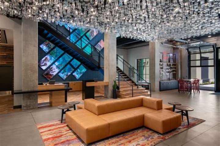 Inn at the 5th Hotel: A Premier Destination for Luxury and Comfort